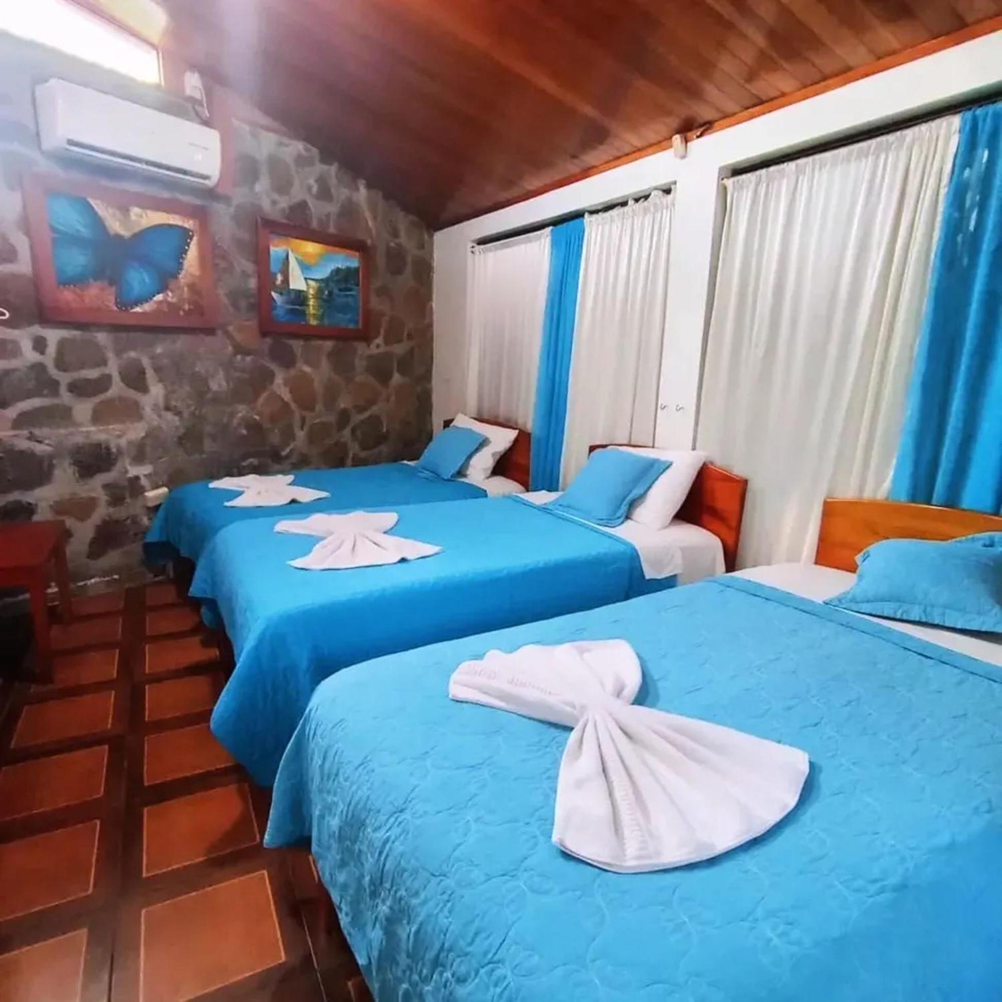 Isla Azul 호텔 푸에르토아요라 외부 사진