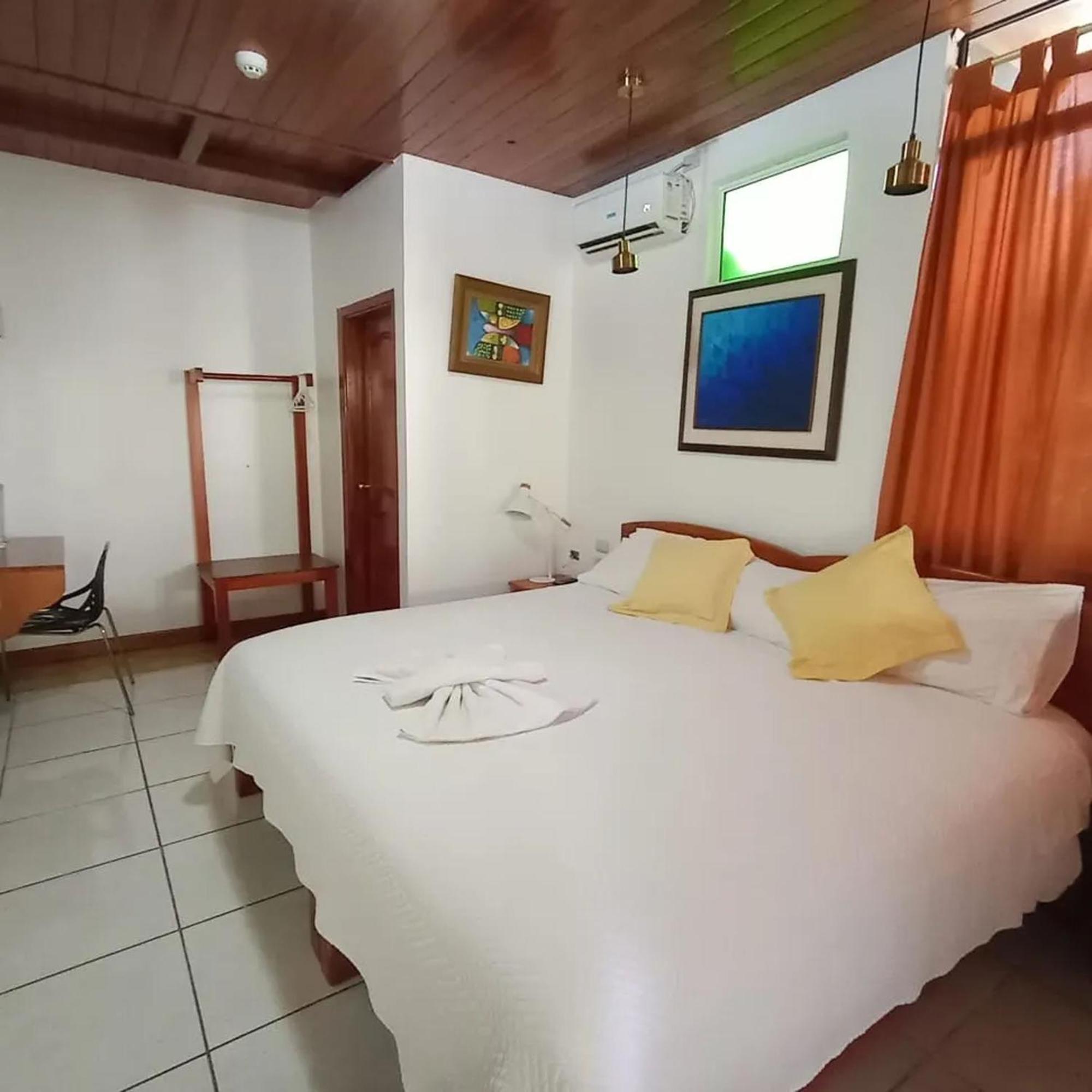 Isla Azul 호텔 푸에르토아요라 외부 사진