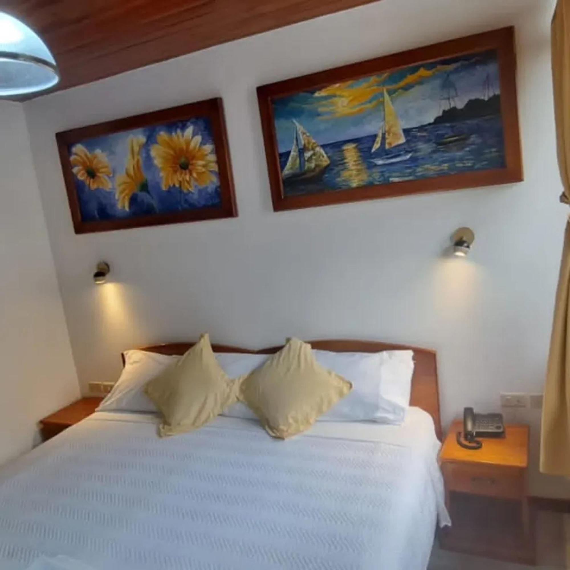Isla Azul 호텔 푸에르토아요라 외부 사진